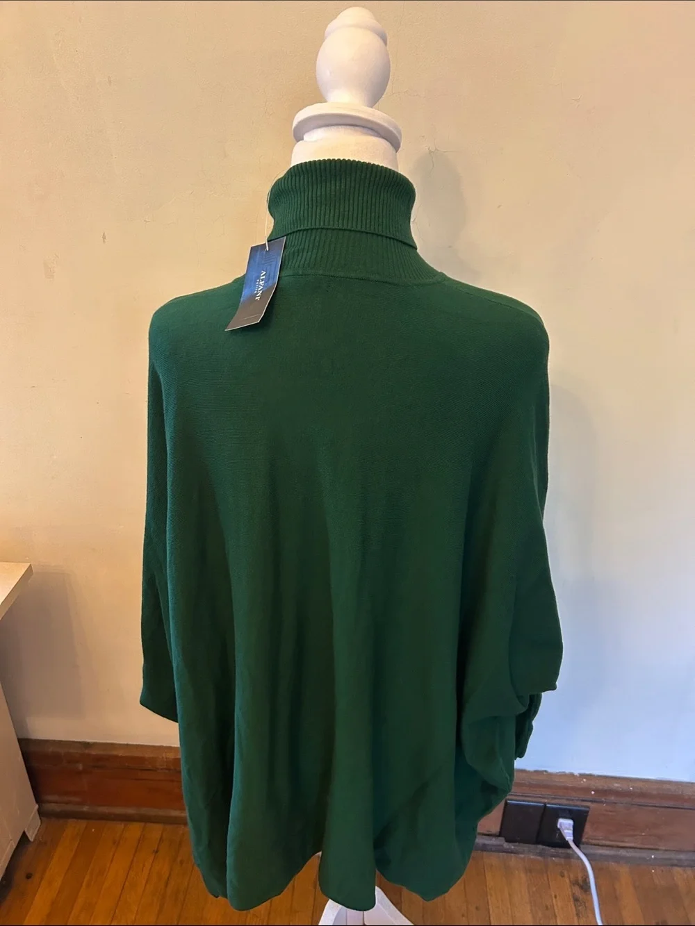 Alfani Women’s Green Turtleneck Sweater Size PL New